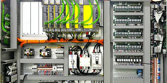 Exporter of APFC Panel