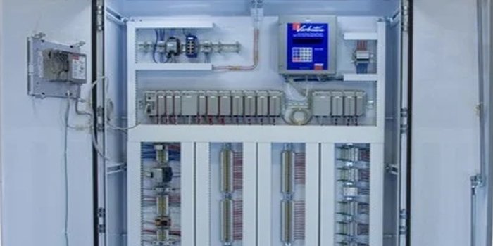 Exporter of APFC Panel